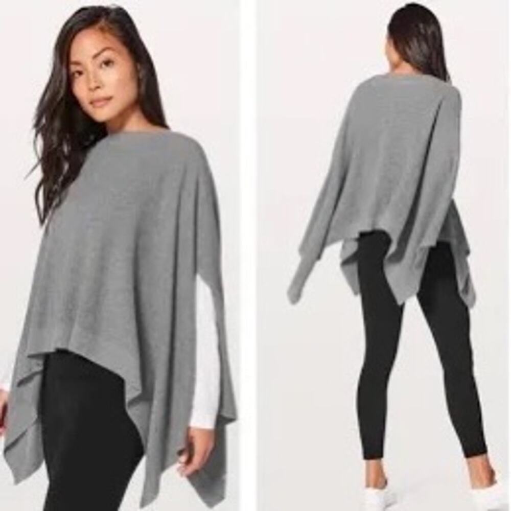 Lululemon Forward Flow Cape poncho. ONE SIZE
